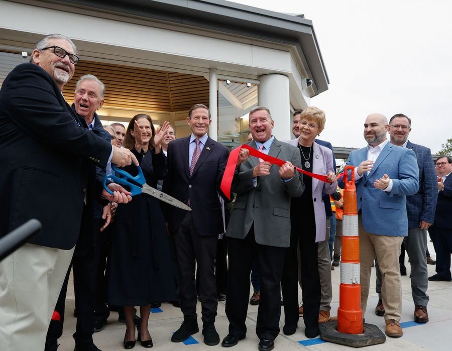 Opening the New Windsor Locks Train Station